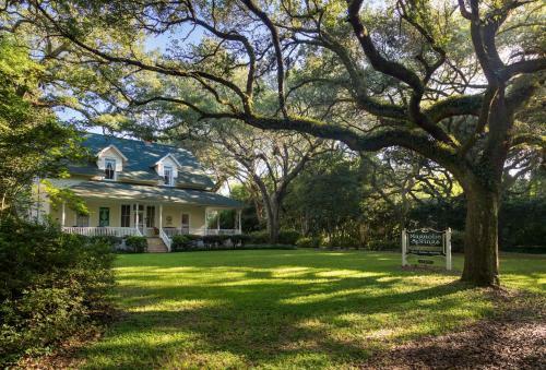 Magnolia Springs Bed And Breakfast