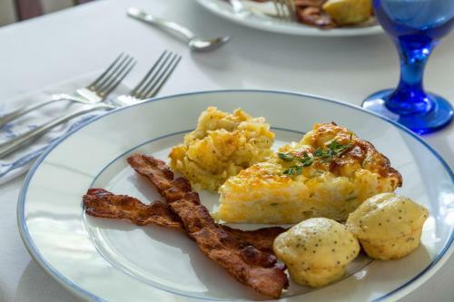 Magnolia Springs Bed And Breakfast