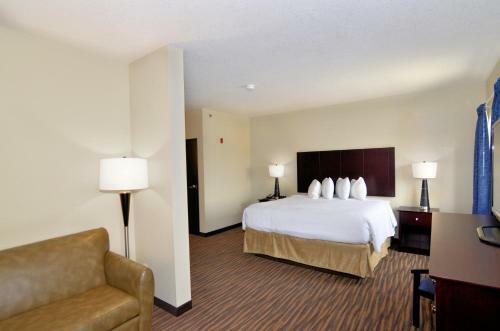 Hotel Cobblestone Inn & Suites - Holstein