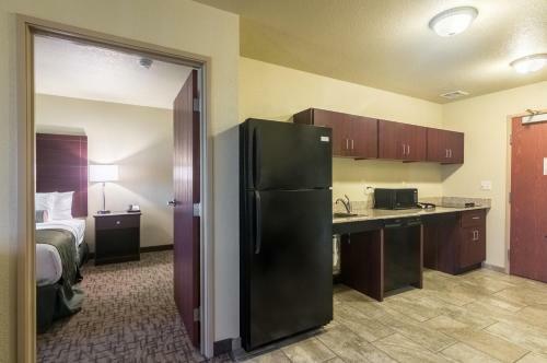 Hotel Cobblestone Inn & Suites - Lakin