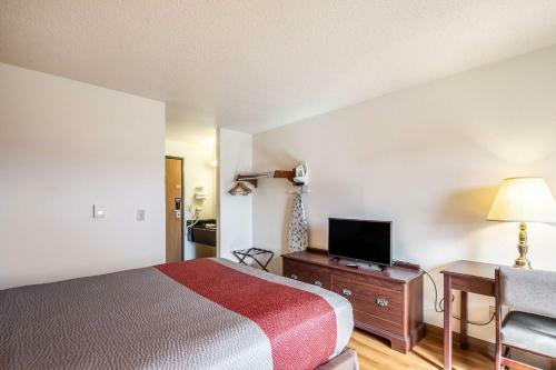 Hotel Motel 6 Saukville