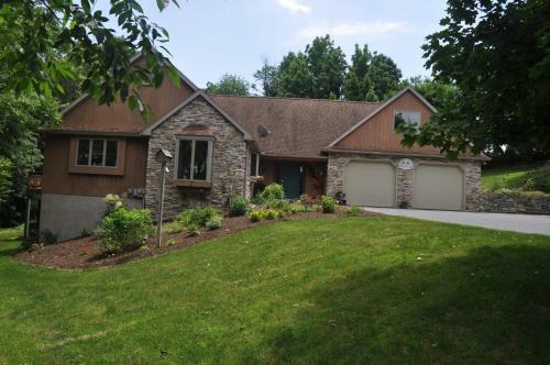 Hammer Creek Hideaway B&B
