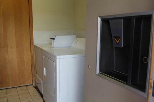 Motel Budget Host Inn Fridley