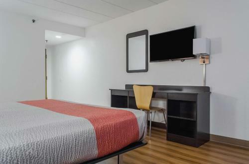 Hotel Motel 6 Brockton