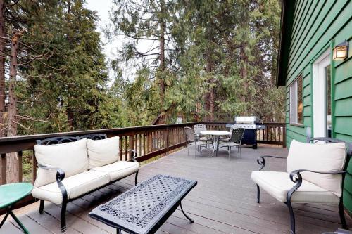 Blue Meadow Cottage