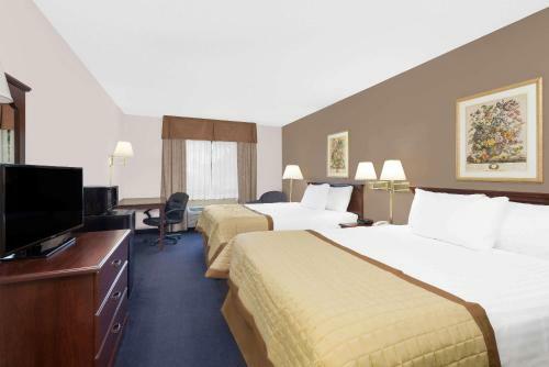 Hotel Baymont By Wyndham Zanesville