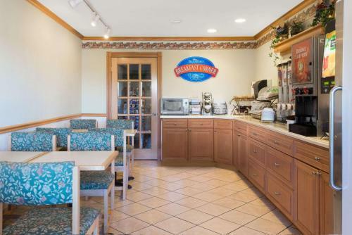 Hotel Baymont By Wyndham Zanesville