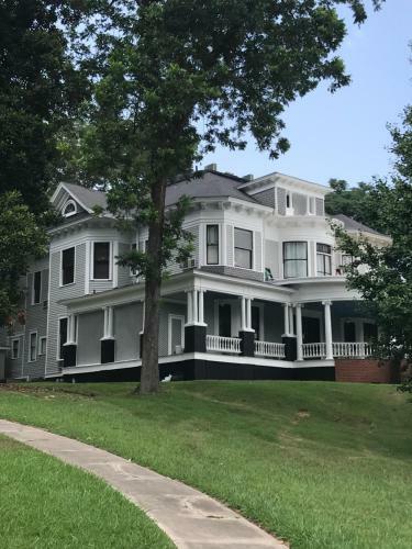 Bed & Breakfast Edwardian Inn