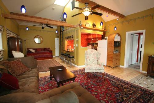 Alpenhof Bed & Breakfast