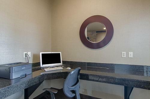 Hotel Cobblestone Inn & Suites - Guernsey