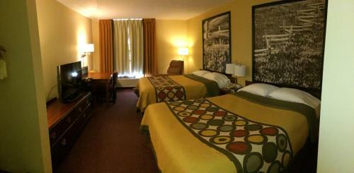 Hotel Super 8 By Wyndham Lamar