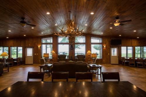 Hotel Lewis & Clark Resort