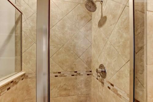Jbh 115 W 2nd Apt #1