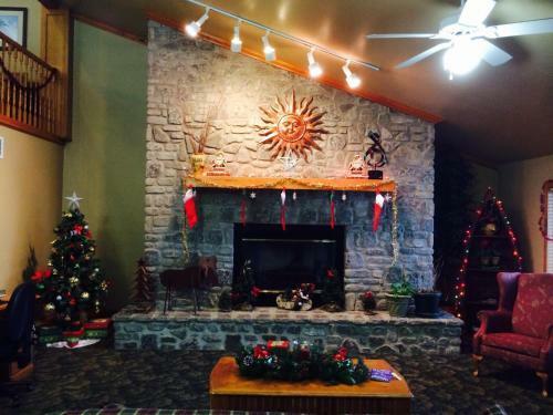 Hotel Regency Inn And Suites