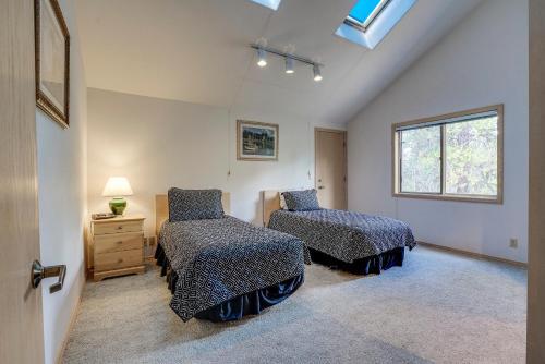 Poplar 12 | Discover Sunriver