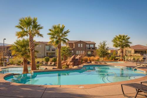Pvz #71: Contemporary Villa At Paradise Village