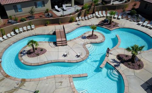 Pvz #71: Contemporary Villa At Paradise Village