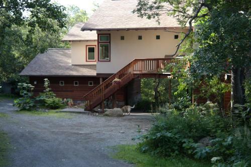 Hostal Eagle Peak Guesthouse