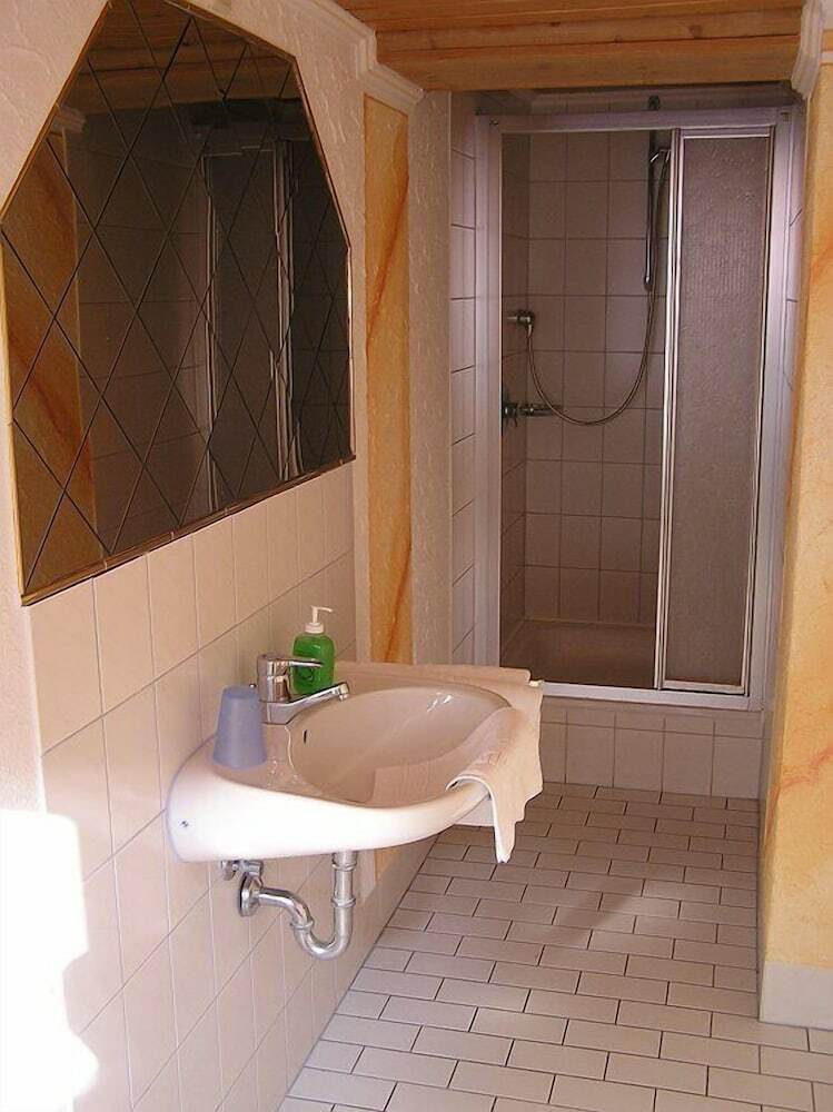 Hostal Gasthof Adler