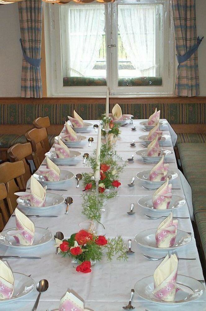Hostal Gasthof Adler