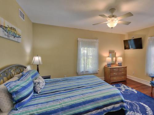 66 Weeden Street Home
