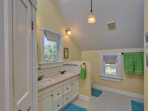 66 Weeden Street Home