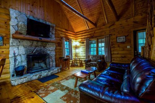 Pioneer - Hocking Hills Cabin