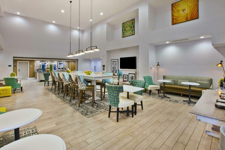 Hotel Hampton Inn & Suites-alliance, Oh