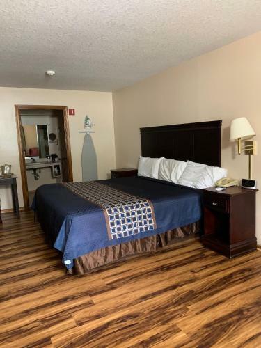 Motel Riverwood Inn