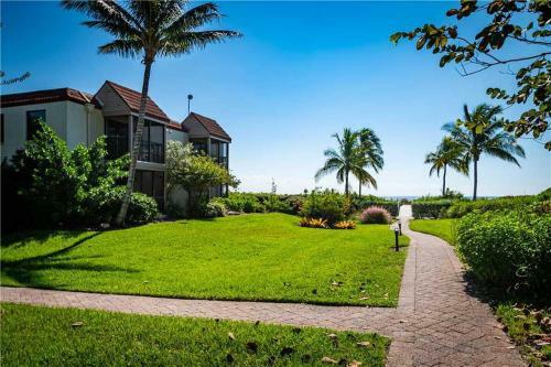 Apartamento East Gulf Condo #421