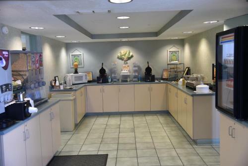 Motel Hospitality House