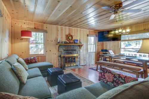 Cozy Bobby Grey Manor