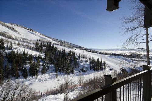 Storm Meadows Club B Condominiums - Cb313