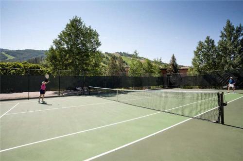 Storm Meadows Club B Condominiums - Cb313