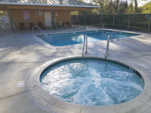 Motel Gridley Inn & Rv Park