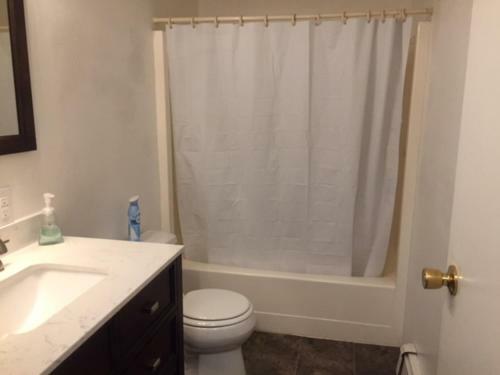 Hostal Marathon View Vacation Rentals