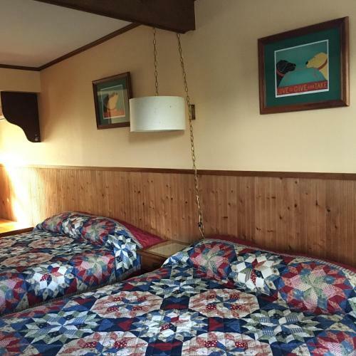 Marshfield Inn & Motel