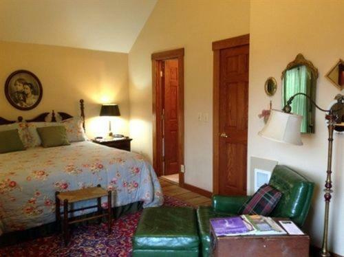 Bed & Breakfast Strawberry Farm B And B