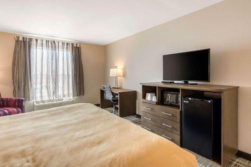 Hotel Quality Inn & Suites