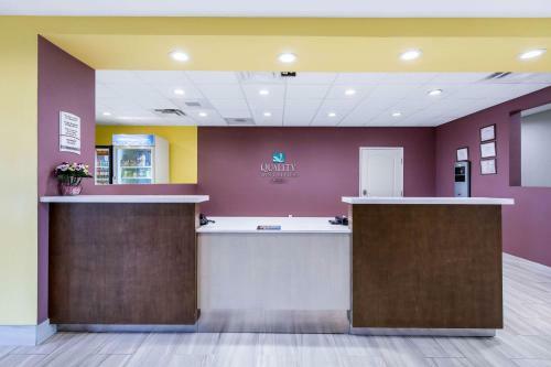 Hotel Quality Inn & Suites