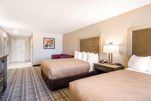 Hotel Quality Inn & Suites