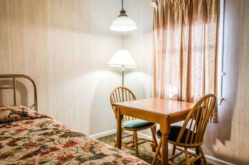Hotel Rodeway Inn