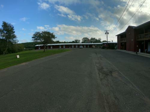 Hotel Copper Lantern Motor Lodge