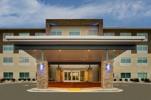 Hotel Holiday Inn Express & Suites Mt Sterling North