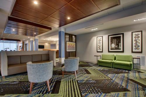 Hotel Holiday Inn Express & Suites Mt Sterling North