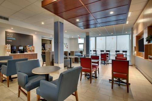 Hotel Holiday Inn Express & Suites Mt Sterling North