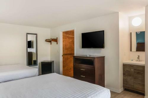 Hotel Rodeway Inn