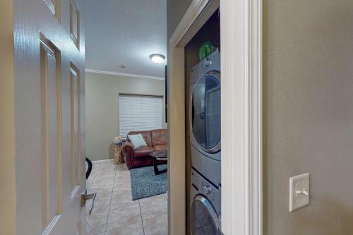 Pura Vida Unit A