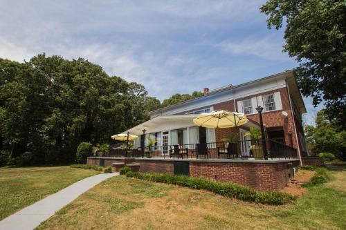 Villa Fabulous Parties In Large Classical Atlanta Estate