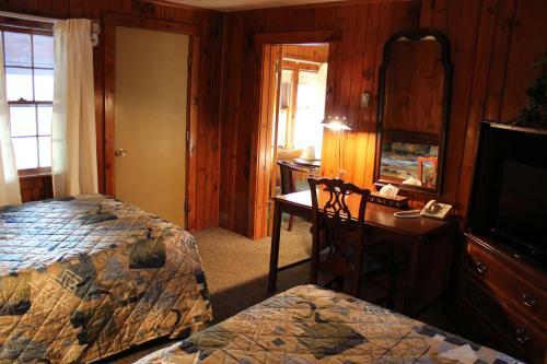 Hotel Nootka Lodge